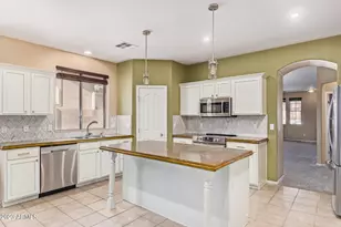 11826 N 146th Ave, Surprise, AZ 85379 - Photo 10