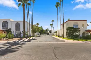 2606 E Crittenden Ln, Phoenix, AZ 85016 - Photo 28