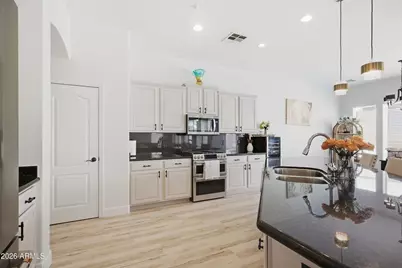 12260 W Lone Tree Trail, Peoria, AZ 85383 - Photo 20