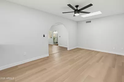 4742 W Palmaire Avenue, Glendale, AZ 85301 - Photo 10