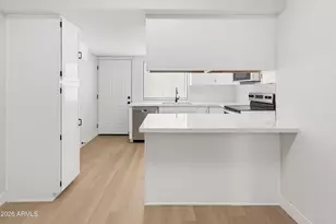 4742 W Palmaire Ave, Glendale, AZ 85301 - Photo 8