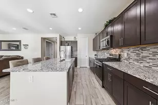 18335 W Wolf St, Goodyear, AZ 85395 - Photo 6