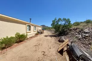 43828 N 12th St, New River, AZ 85087 - Photo 18