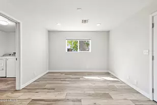 827 W Romo Jones St, Tempe, AZ 85281 - Photo 8