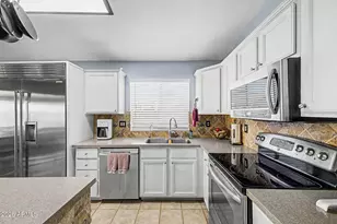 6409 N 84th Ln, Glendale, AZ 85305 - Photo 8