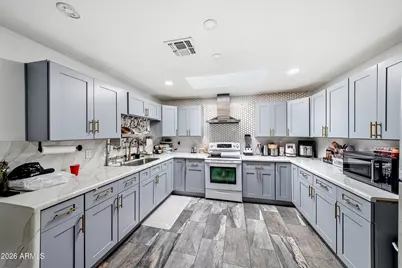 8117 W Elm Street, Phoenix, AZ 85033 - Photo 4