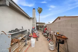 8117 W Elm St, Phoenix, AZ 85033 - Photo 16