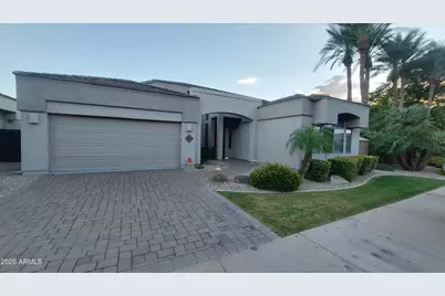 8607 E Tuckey Lane, Scottsdale, AZ 85250 - Photo 2