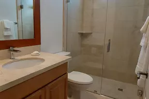 8607 E Tuckey Ln, Scottsdale, AZ 85250 - Photo 22