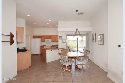 8013 W Zoe Ella Way, Peoria, AZ 85382 - Photo 8