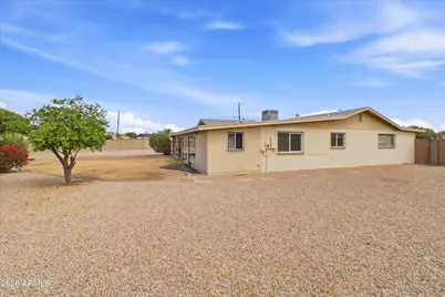 2318 W Dahlia Drive, Phoenix, AZ 85029 - Photo 18