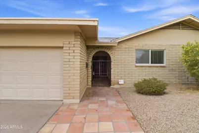 2318 W Dahlia Drive, Phoenix, AZ 85029 - Photo 1