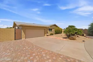 2318 W Dahlia Dr, Phoenix, AZ 85029 - Photo 2