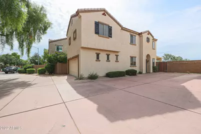 3039 W Los Gatos Drive, Phoenix, AZ 85027 - Photo 1