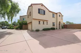 3039 W Los Gatos Dr, Phoenix, AZ 85027 - Photo 1