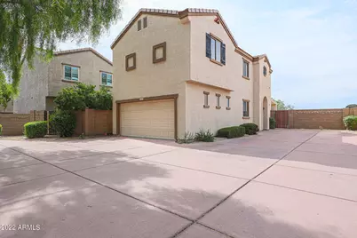 3039 W Los Gatos Drive, Phoenix, AZ 85027 - Photo 2