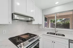 5335 W Kerry Ln, Glendale, AZ 85308 - Photo 18