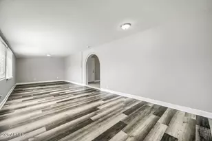 5449 W Flower St, Phoenix, AZ 85031 - Photo 6