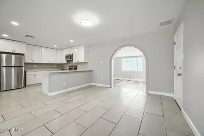 5449 W Flower Street, Phoenix, AZ 85031 - Photo 16