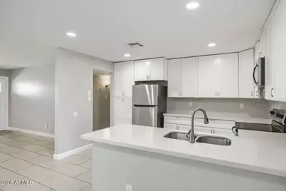 5449 W Flower Street, Phoenix, AZ 85031 - Photo 12