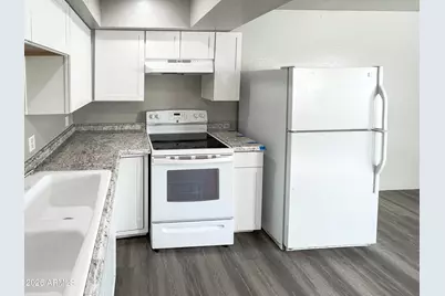 1421 E Fillmore Street #Apt 4, Phoenix, AZ 85006 - Photo 2