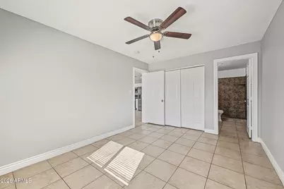 1011 N 61st Drive, Phoenix, AZ 85043 - Photo 12