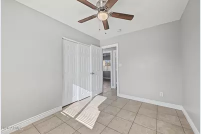 1011 N 61st Drive, Phoenix, AZ 85043 - Photo 16
