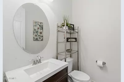 18387 W Paradise Lane, Surprise, AZ 85388 - Photo 16