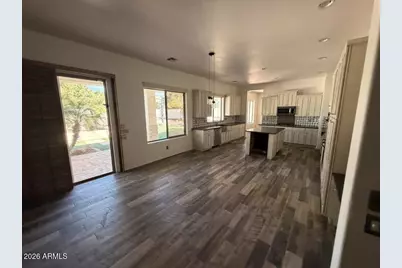 3806 E Taurus Place, Chandler, AZ 85249 - Photo 10