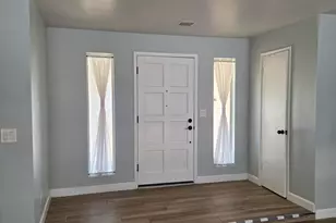 1036 W Minton Dr, Tempe, AZ 85282 - Photo 2