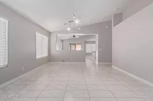 11386 W Lincoln St, Avondale, AZ 85323 - Photo 10
