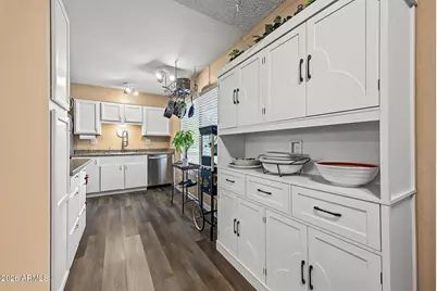 12221 N Coggins Drive, Sun City, AZ 85351 - Photo 8