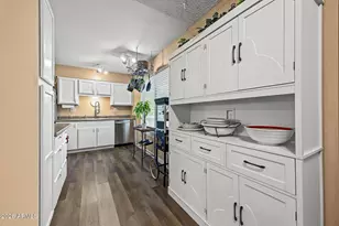 12221 N Coggins Dr, Sun City, AZ 85351 - Photo 8