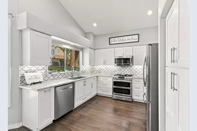 5548 E Campo Bello Drive, Scottsdale, AZ 85254 - Photo 12