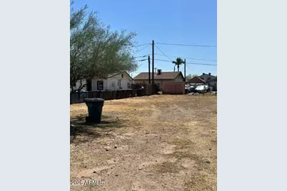914 S Montezuma Avenue #17,18, Phoenix, AZ 85003 - Photo 2