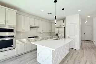 1419 E Town and Country Ln, Phoenix, AZ 85014 - Photo 6