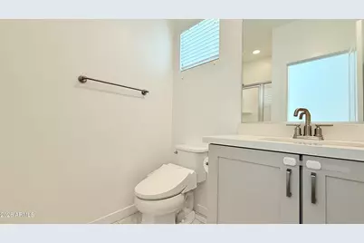 1419 E Town and Country Lane, Phoenix, AZ 85014 - Photo 12