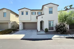 1419 E Town and Country Ln, Phoenix, AZ 85014 - Photo 2