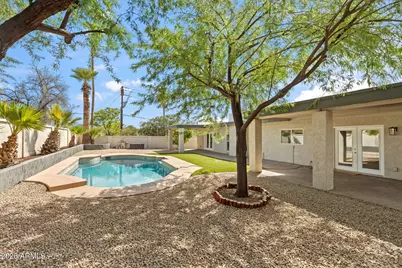 14201 N 11th Way, Phoenix, AZ 85022 - Photo 2