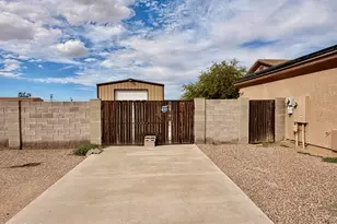 9490 W Wenden Dr, Arizona City, AZ 85123 - Photo 26