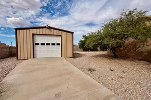 9490 W Wenden Dr, Arizona City, AZ 85123 - Photo 4