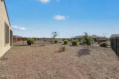 21290 N 270th Avenue, Buckeye, AZ 85396 - Photo 28