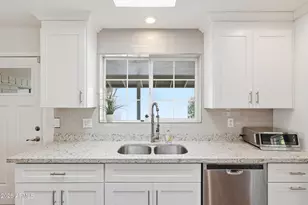 3935 E Whitton Ave, Phoenix, AZ 85018 - Photo 6