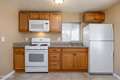 2501 W Belmont Avenue #1, Phoenix, AZ 85051 - Photo 8