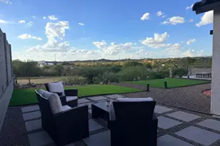 950 Logan Wy, Wickenburg, AZ 85390 - Photo 2