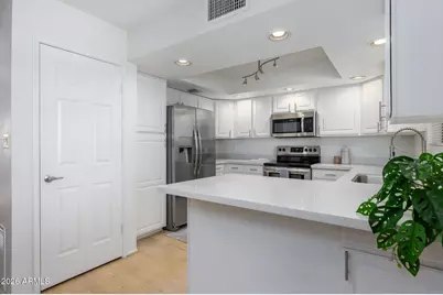 12222 N Paradise Village Parkway S #423, Phoenix, AZ 85032 - Photo 10