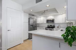 12222 N Paradise Vlg Pkwy S, Phoenix, AZ 85032 - Photo 10