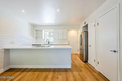 3737 E Turney Avenue #208, Phoenix, AZ 85018 - Photo 1