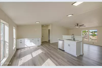 8105 E 4th Avenue, Mesa, AZ 85208 - Photo 16