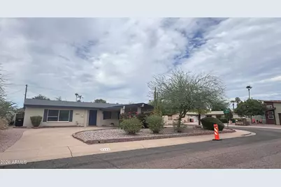 8326 E Sage Drive, Scottsdale, AZ 85250 - Photo 2